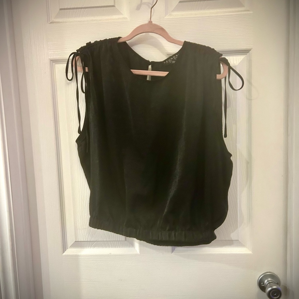 Laundry By Shelli Segal Black Sleeveless Blouse
